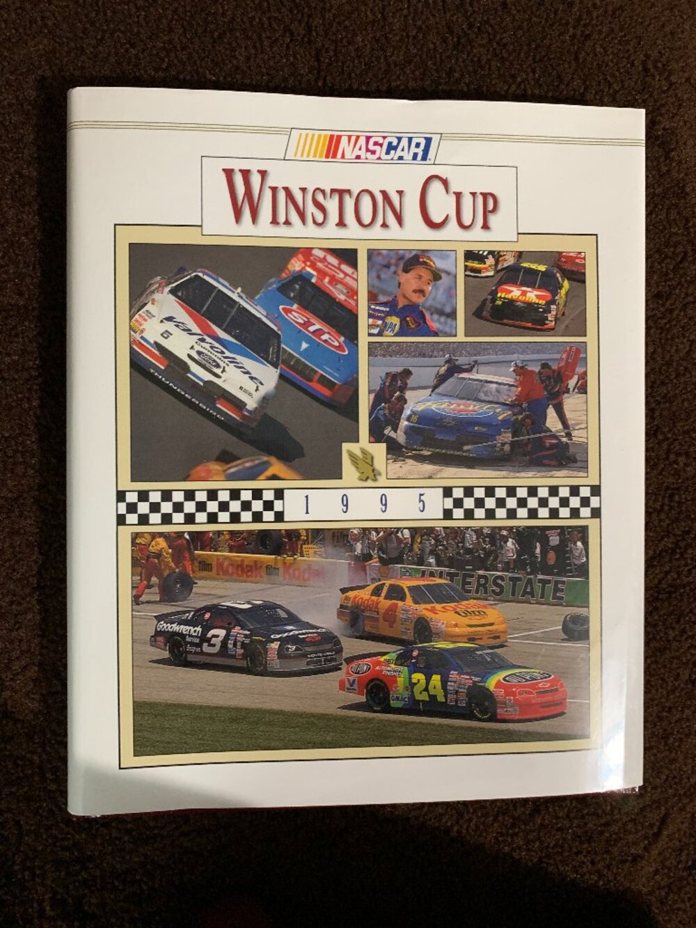Nascar Winston Cup Book "Jeff Gordon Champion"